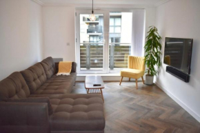 Stylish and Super-Central 2 Bedroom Modern Apartment